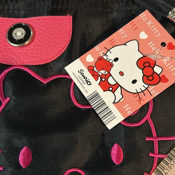 Hello Kitty Makeup Bags, only black available - Picture 2 of 2